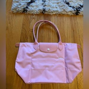 Longchamp Medium Le Pliage Bag